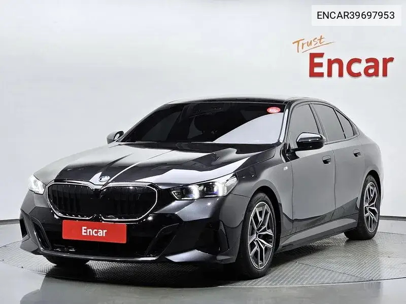 BMW i5 2024 года выпуска