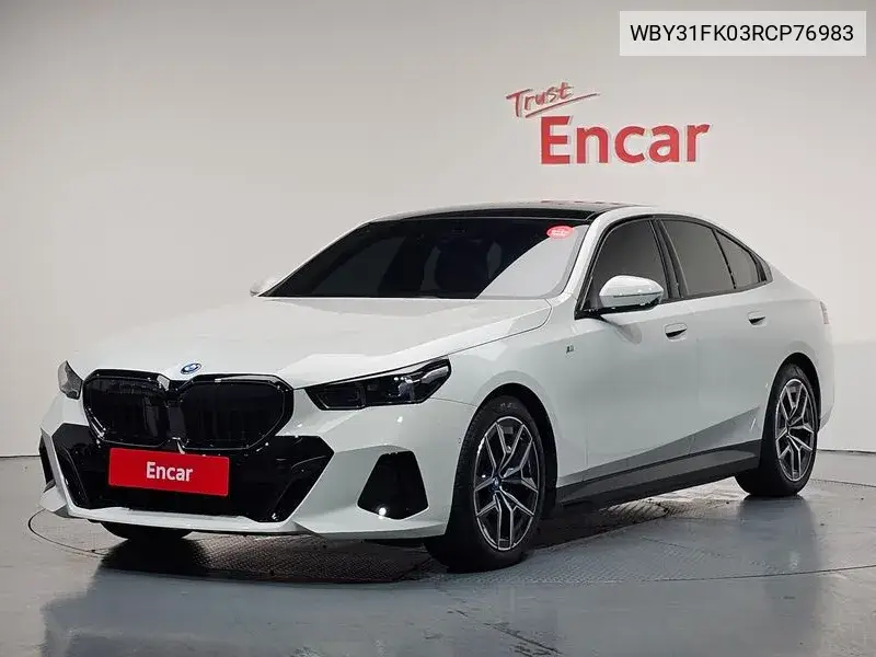 BMW i5 2024 года выпуска