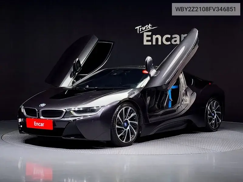 BMW i8 2015 года выпуска