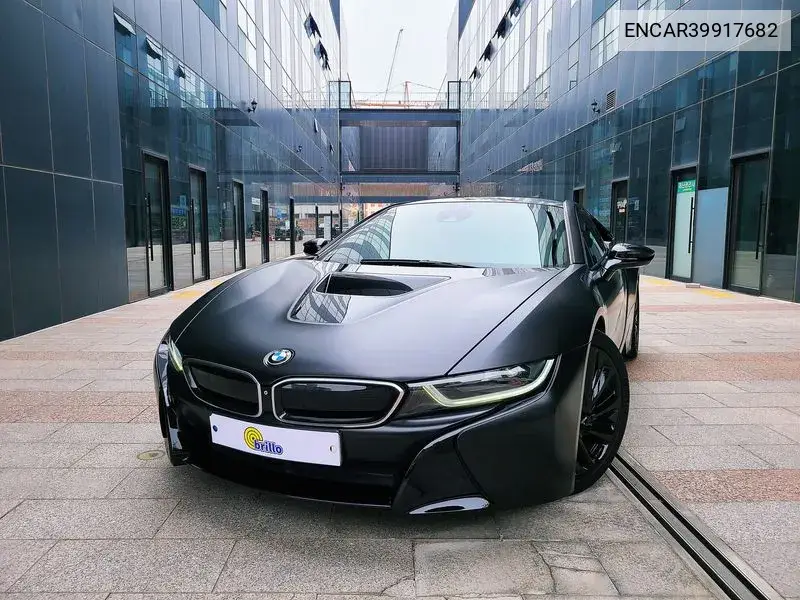 BMW i8 2015 года выпуска