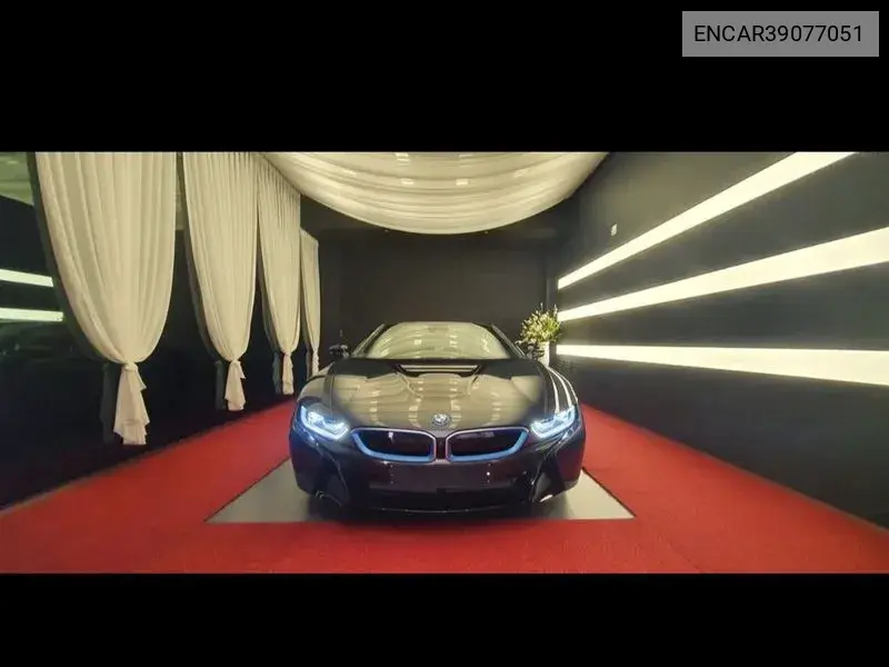 BMW i8 2019 года выпуска