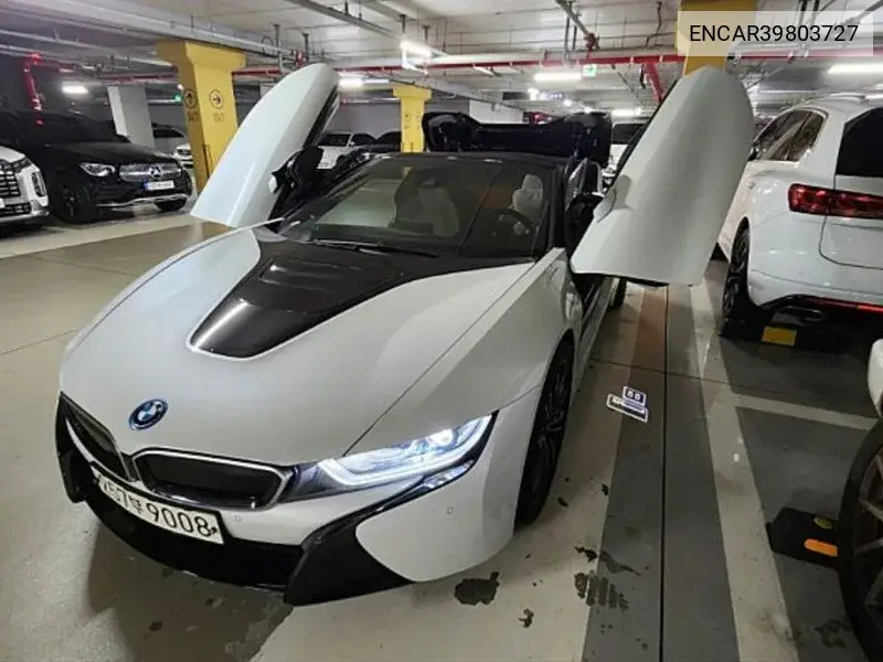 BMW i8 2019 года выпуска