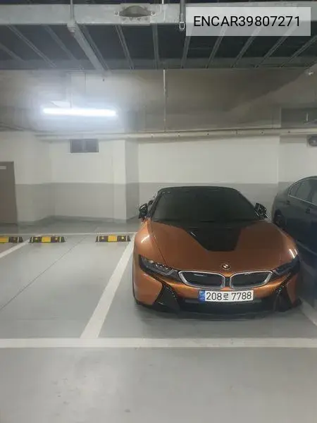 BMW i8 2019 года выпуска