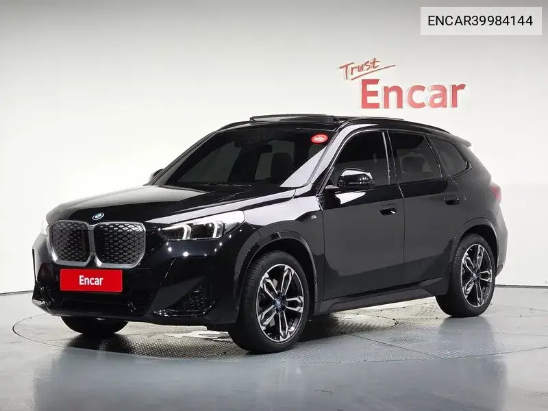 BMW iX1 2024 года выпуска