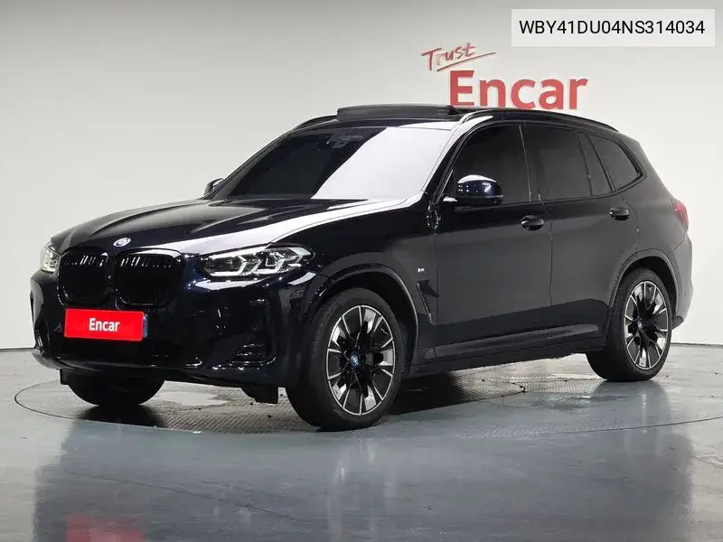 BMW iX3 2022 года выпуска