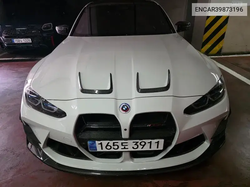 BMW M3 2023 года выпуска