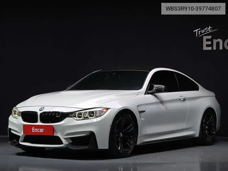 BMW M4 2015 года выпуска