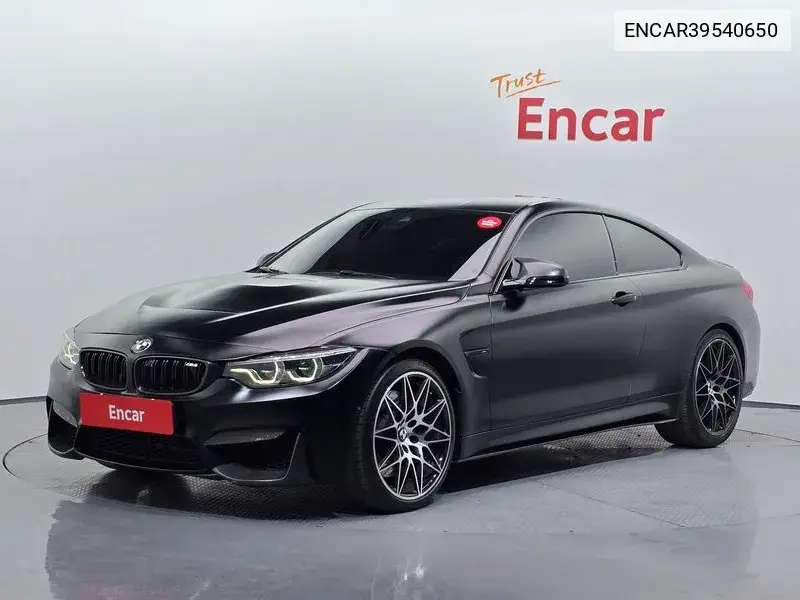 BMW M4 2018 года выпуска