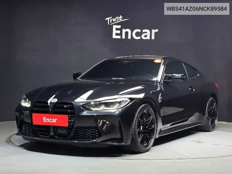 BMW M4 2022 года выпуска
