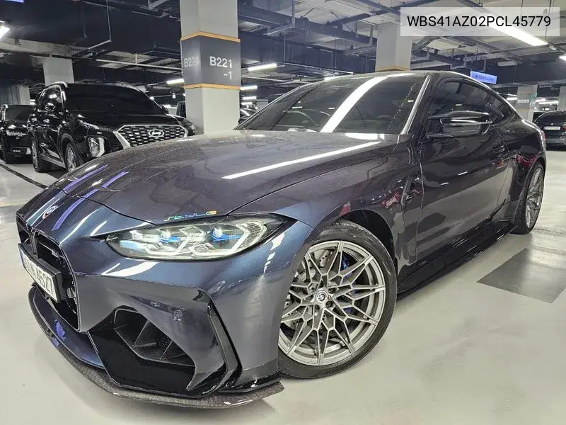 BMW M4 2022 года выпуска