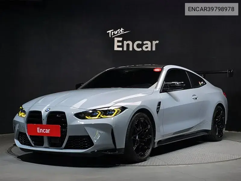 BMW M4 2022 года выпуска