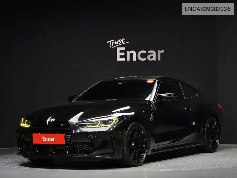 BMW M4 2023 года выпуска