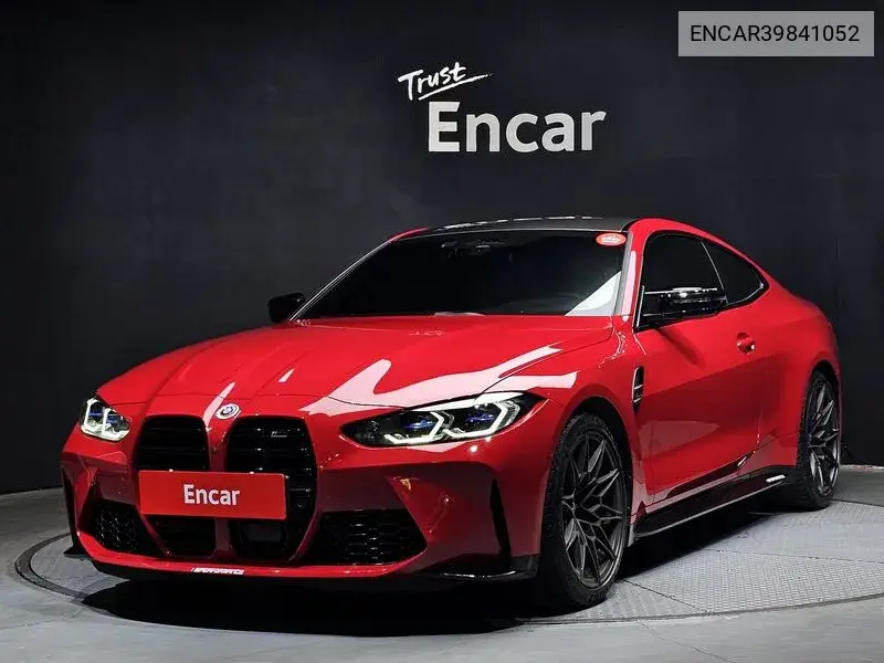 BMW M4 2023 года выпуска