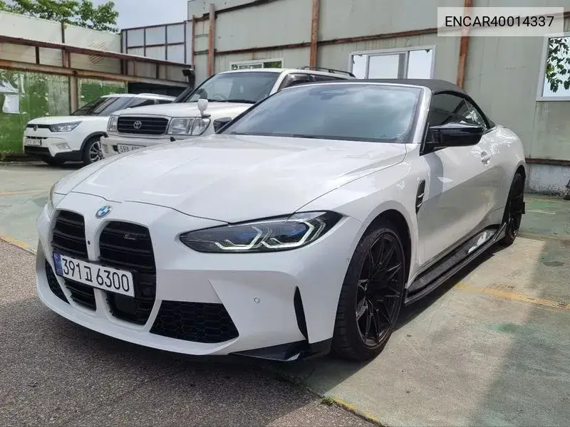 BMW M4 2023 года выпуска