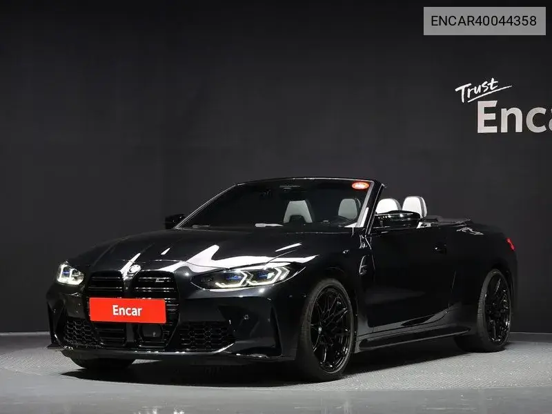 BMW M4 2023 года выпуска