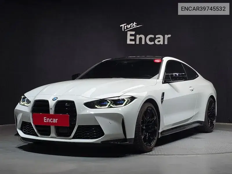 BMW M4 2024 года выпуска