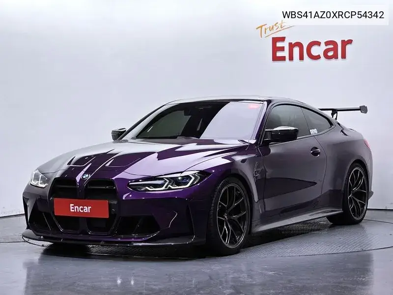BMW M4 2024 года выпуска