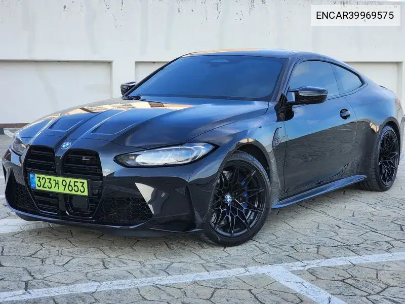 BMW M4 2024 года выпуска