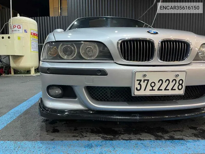 BMW M5 2001 года выпуска