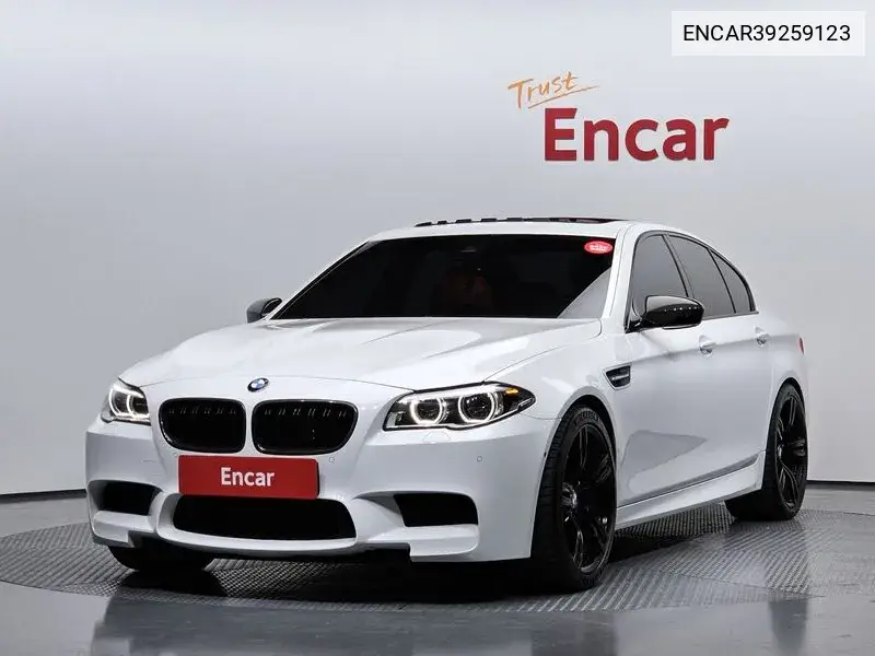 BMW M5 2016 года выпуска