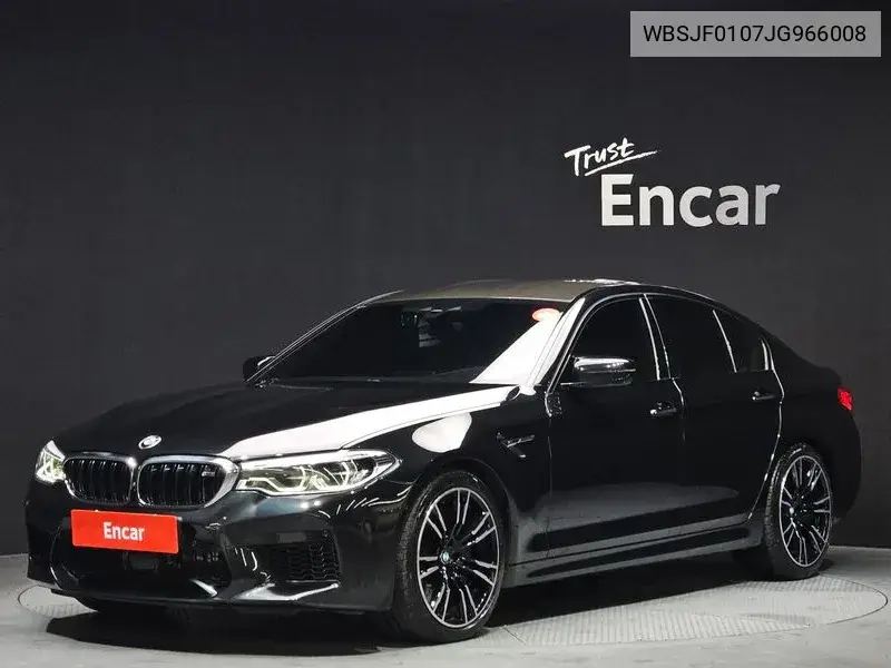 BMW M5 2018 года выпуска