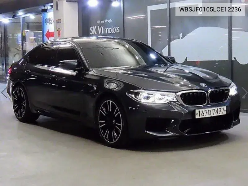 BMW M5 2020 года выпуска