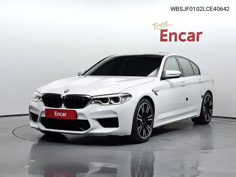 BMW M5 2020 года выпуска