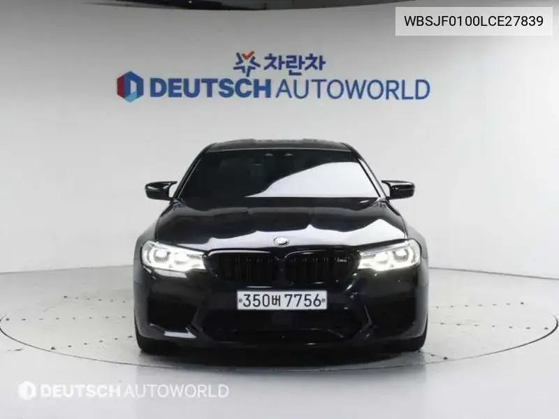 BMW M5 2020 года выпуска