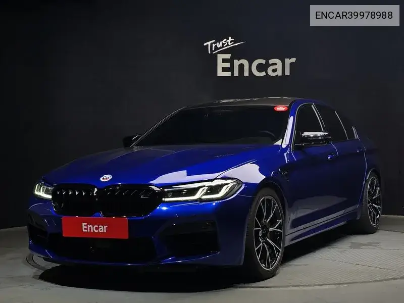 BMW M5 2022 года выпуска