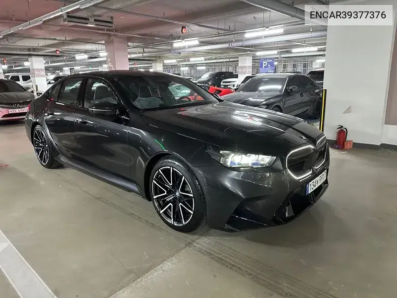 BMW M5 2025 года выпуска