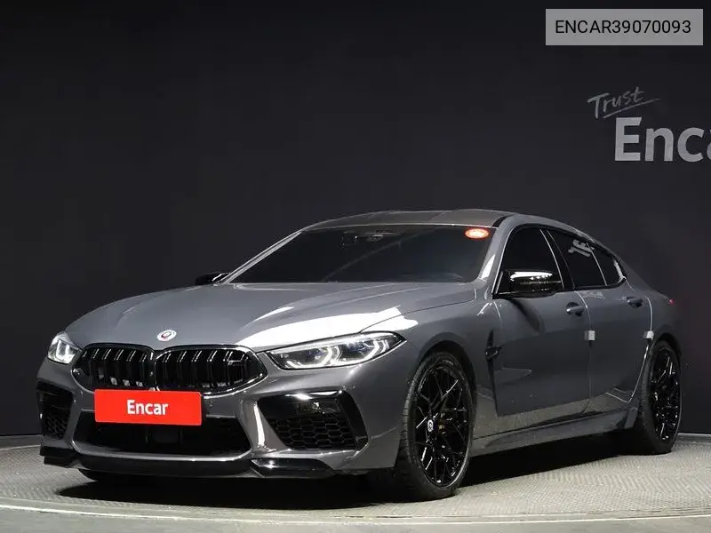 BMW M8 2020 года выпуска