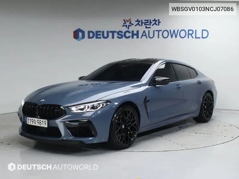 BMW M8 2022 года выпуска