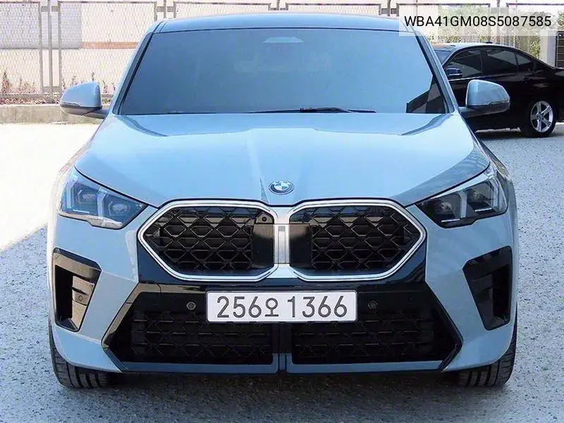 BMW X2 2025 года выпуска