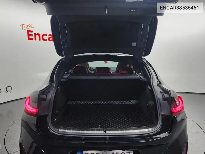 BMW X4 M 2023 года выпуска