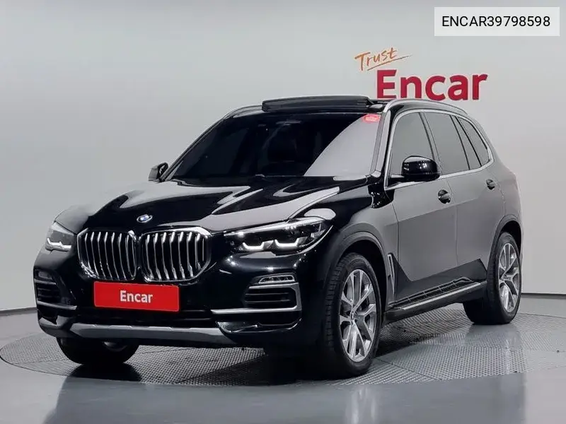 BMW X5 2021 года выпуска