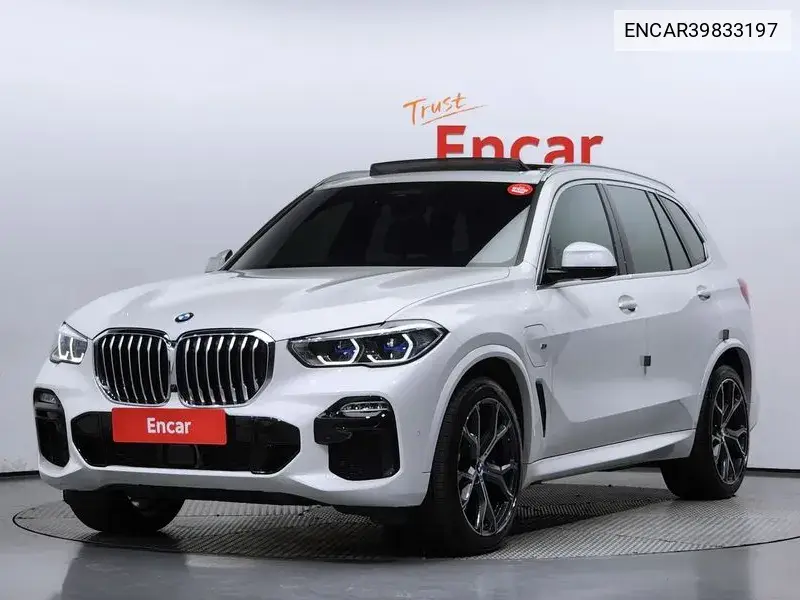 BMW X5 2021 года выпуска