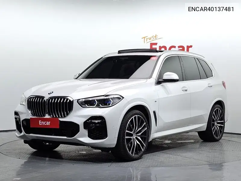 BMW X5 2021 года выпуска