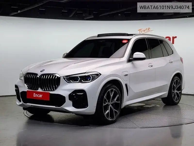 BMW X5 2021 года выпуска