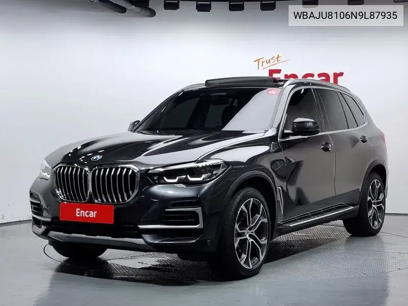 BMW X5 2022 года выпуска
