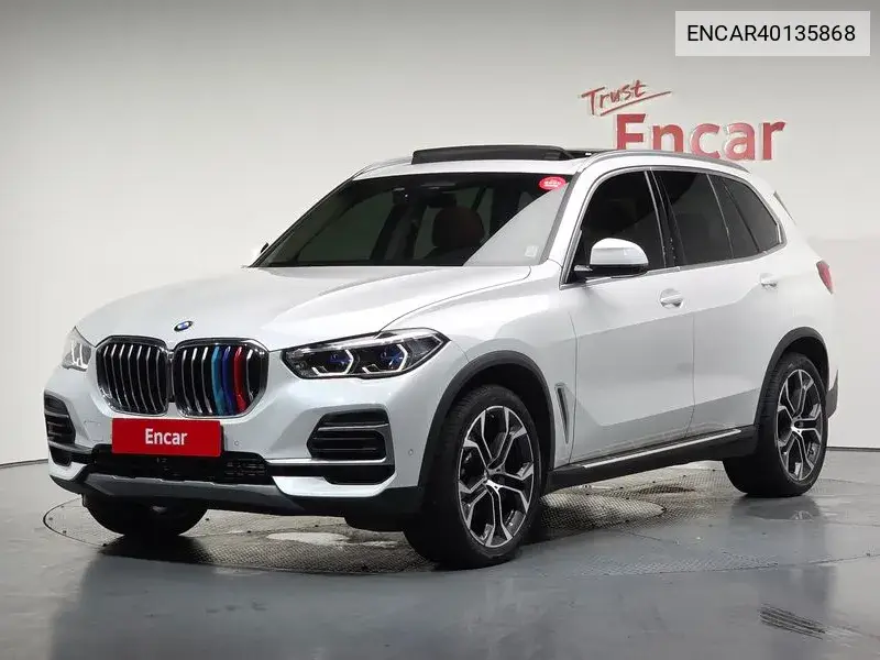 BMW X5 2022 года выпуска