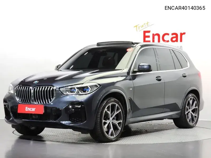 BMW X5 2022 года выпуска