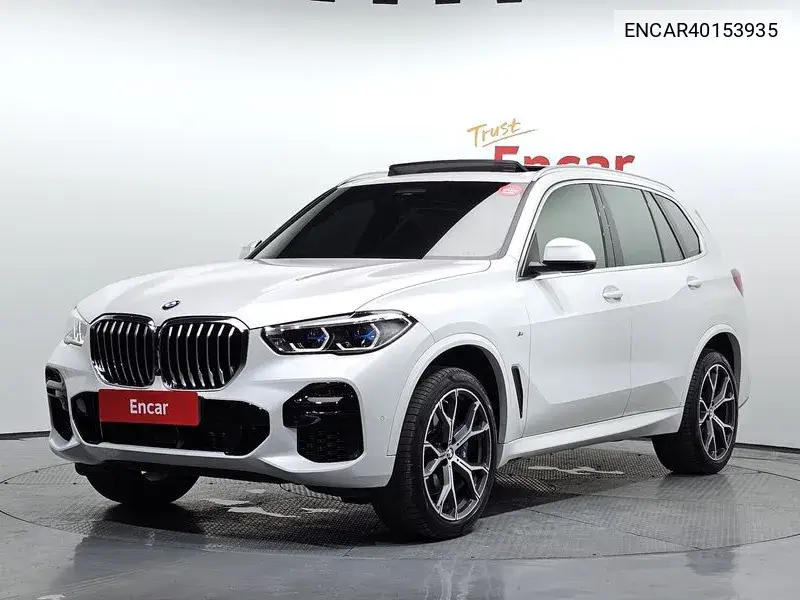 BMW X5 2022 года выпуска