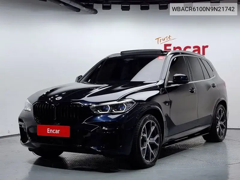 BMW X5 2022 года выпуска