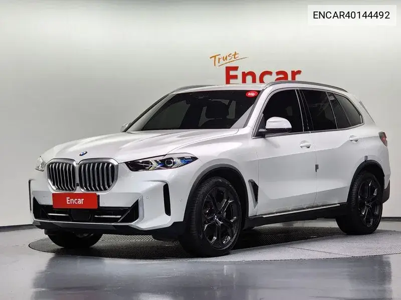 BMW X5 2023 года выпуска