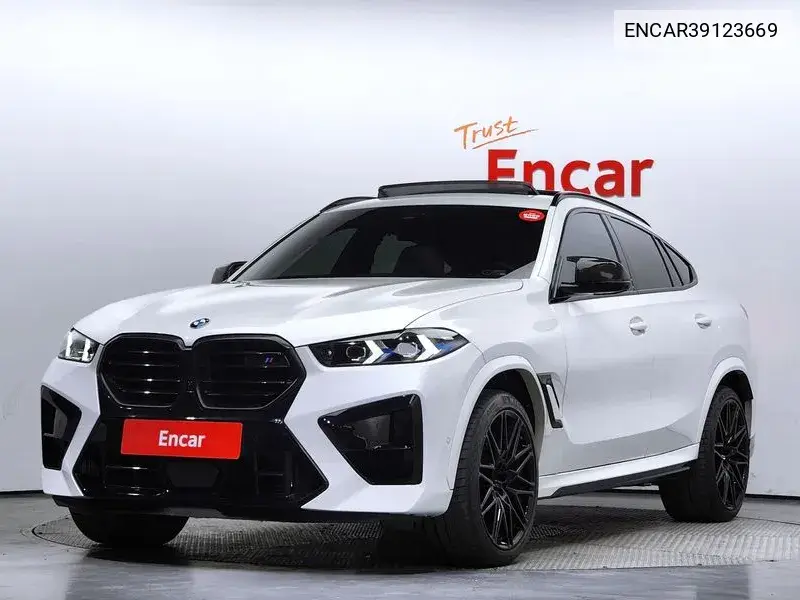 BMW X6 M 2024 года выпуска