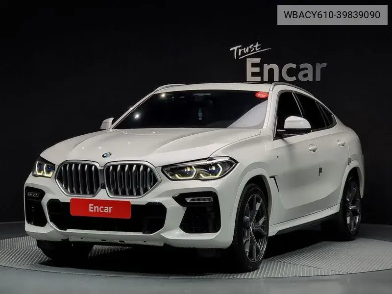 BMW X6 2021 года выпуска