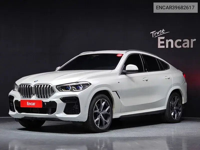 BMW X6 2022 года выпуска