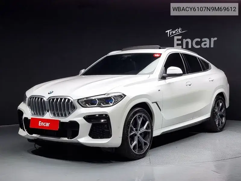 BMW X6 2022 года выпуска