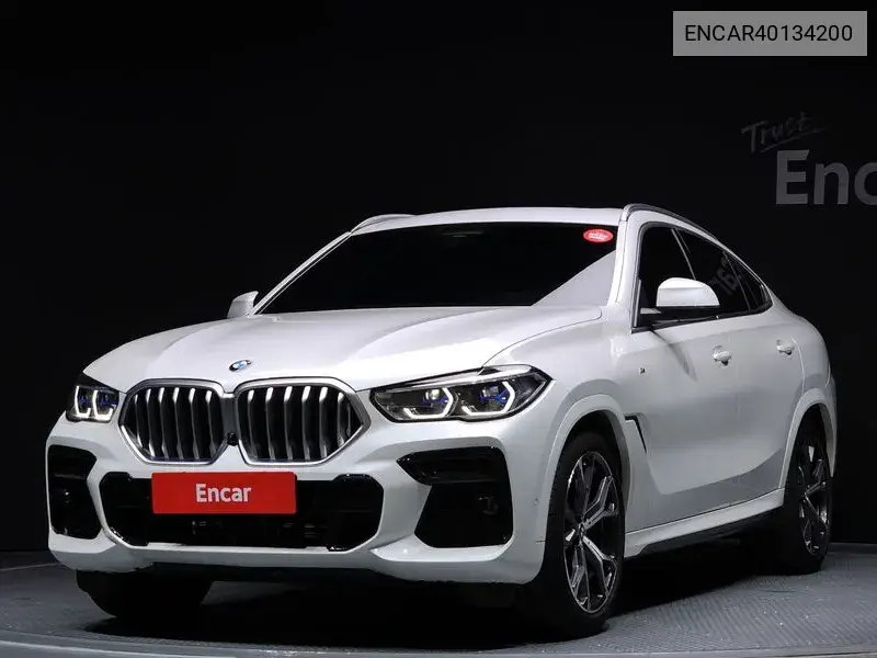 BMW X6 2022 года выпуска