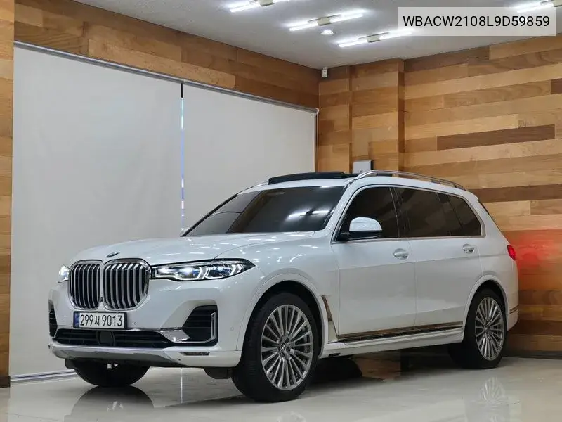 BMW X7 2020 года выпуска